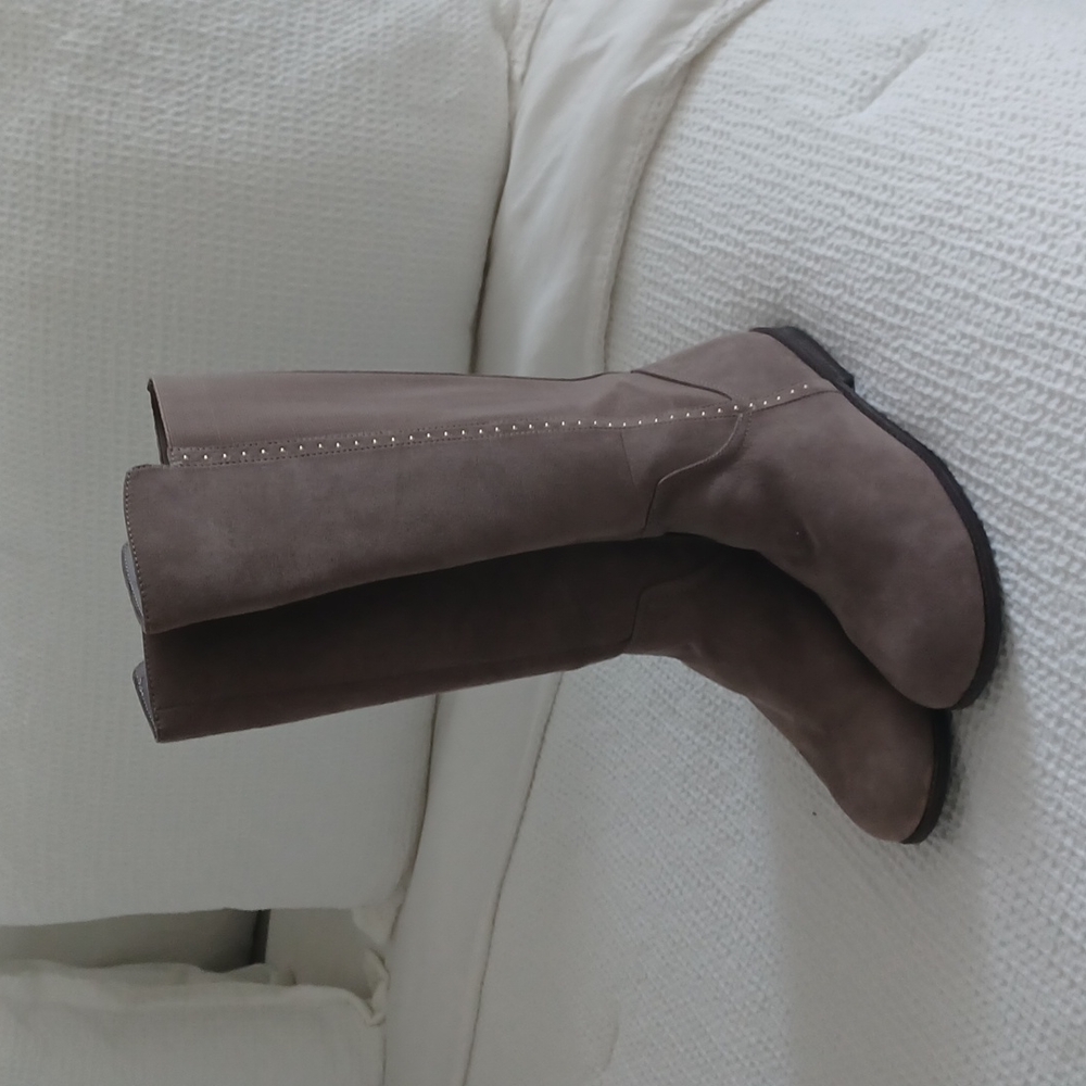 Girl riding boots size 9